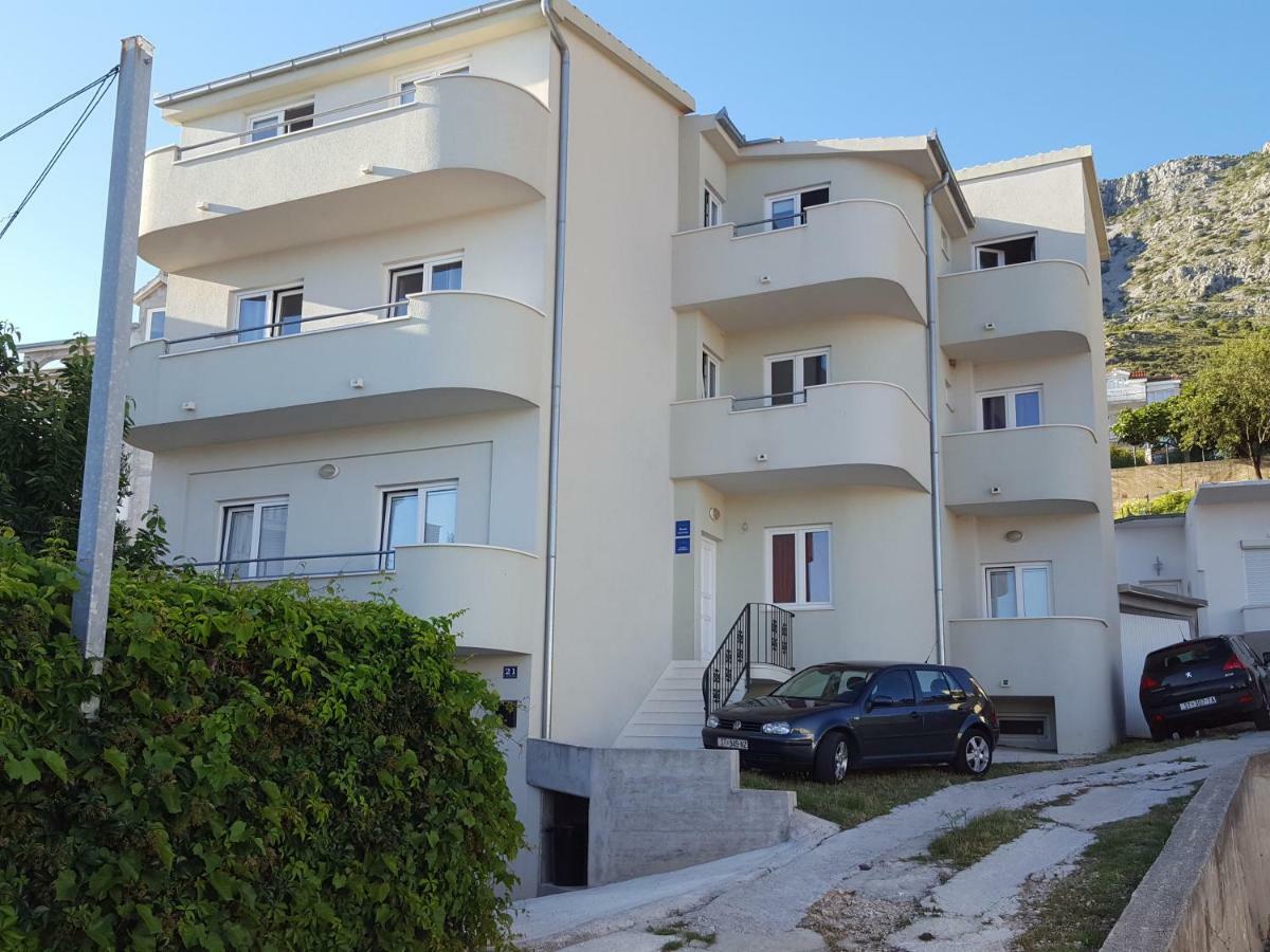 Apartmani Katja Omiš Dış mekan fotoğraf